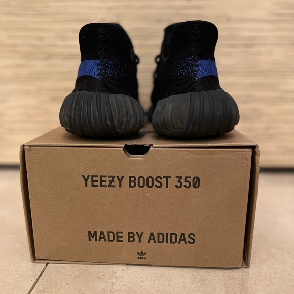 Yeezy Adidas Boost 350 V2 Dazzling Blue - Picture 5 of 5